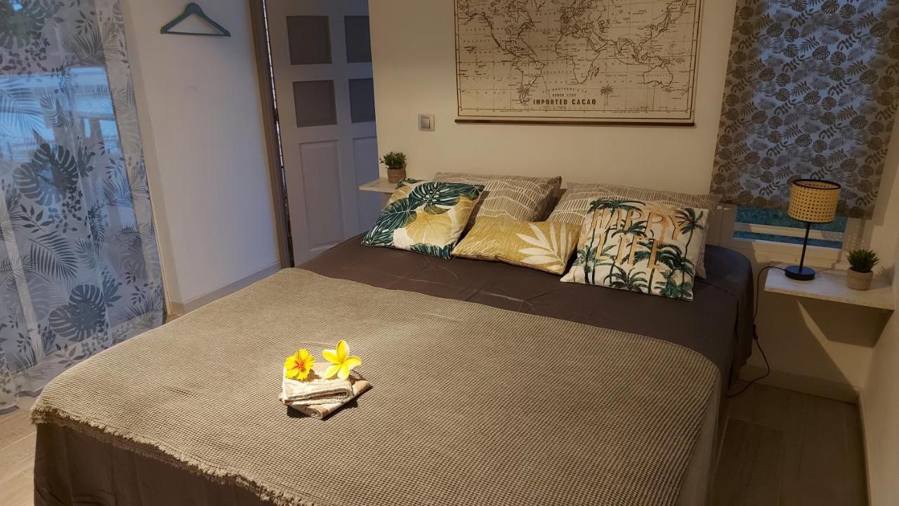 Studio Vaimiti Pour 2 Personnes Vue Mer Et Moorea Faaa Exterior photo